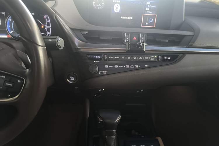 Used Lexus ES 2018 200 Excellence Edition China V Standard Audio And AC Panel