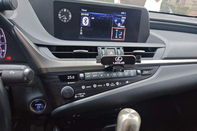 Used Lexus ES 2018 300h Premier Edition China V Standard Audio And AC Panel