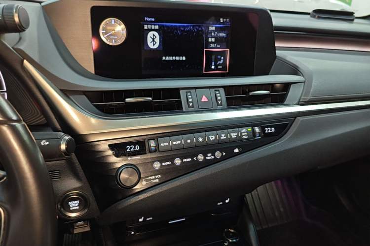 Used Lexus ES 2018 260 Excellence Edition China VI Standard Audio And AC Panel