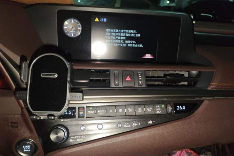 Used Lexus ES 2018 200 Excellence Edition China VI Standard Audio And AC Panel