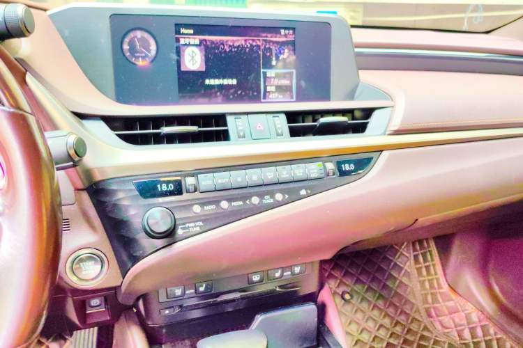 Used Lexus ES 2018 200 Luxury Edition China VI Audio And AC Panel