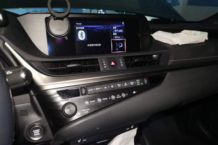 Used Lexus ES 2018 200 Excellence Edition China V Standard Audio And AC Panel