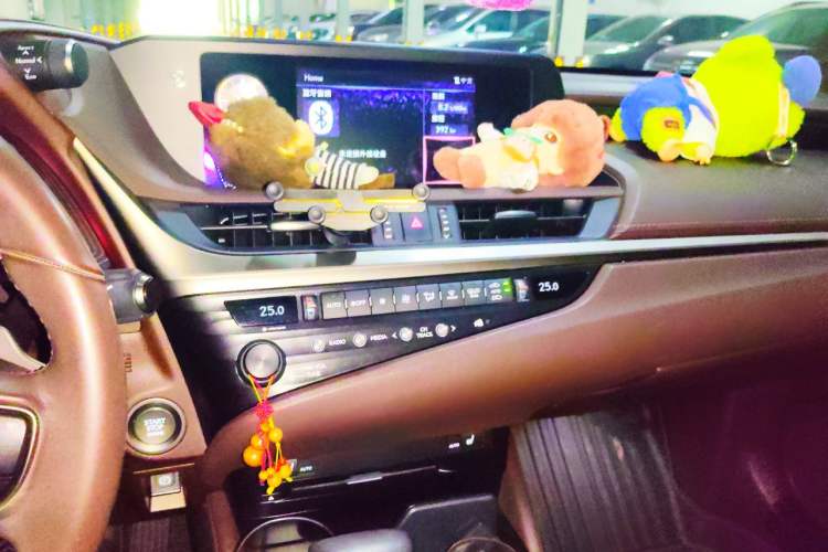 Used Lexus ES 2018 200 Excellence Edition China V Standard Audio And AC Panel