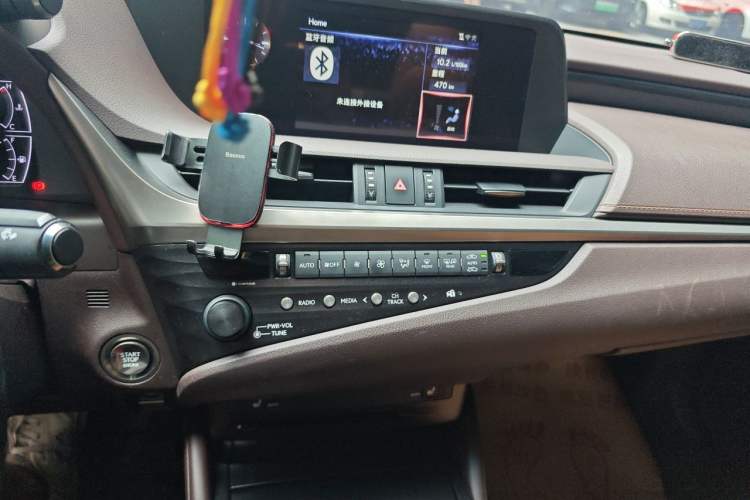 Used Lexus ES 2018 200 Excellence Edition China VI Standard Audio And AC Panel