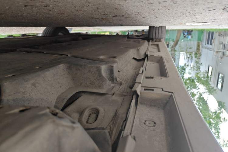 Used Lexus ES 2018 300h Premier Edition China VI Standard Chassis Rear Left