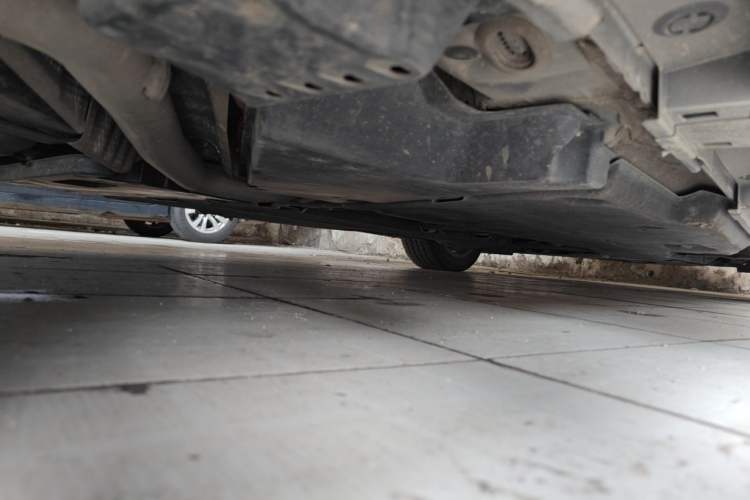Used Lexus ES 2018 300h Premier Edition China VI Standard Chassis Rear Right