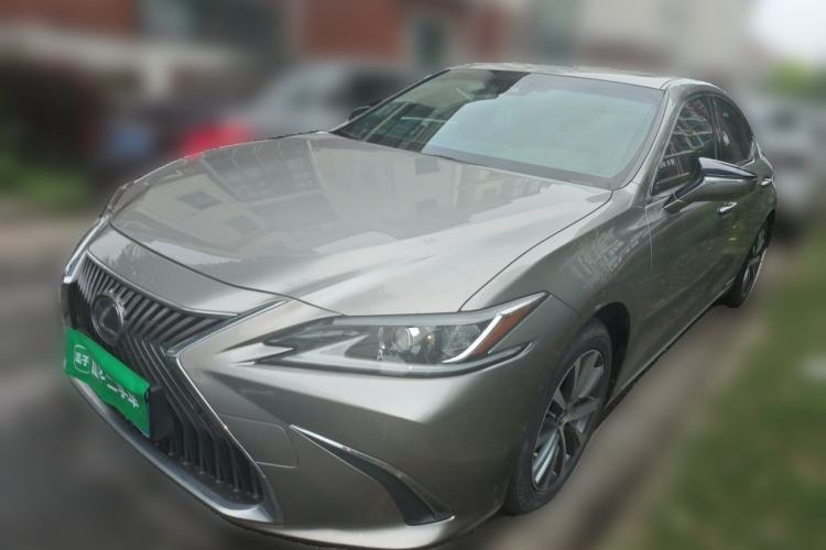 Used Lexus ES 2018 300h Premier Edition China VI Standard Guazi used car, China used car export, Used car for sale, Used  cars, Cheapest cars for sale