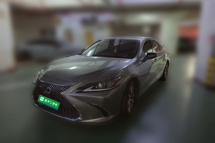 Used Lexus ES 2018 200 Excellence Edition China VI Standard Guazi used car, China used car export, Used car for sale, Used cars, Cheapest cars for sale