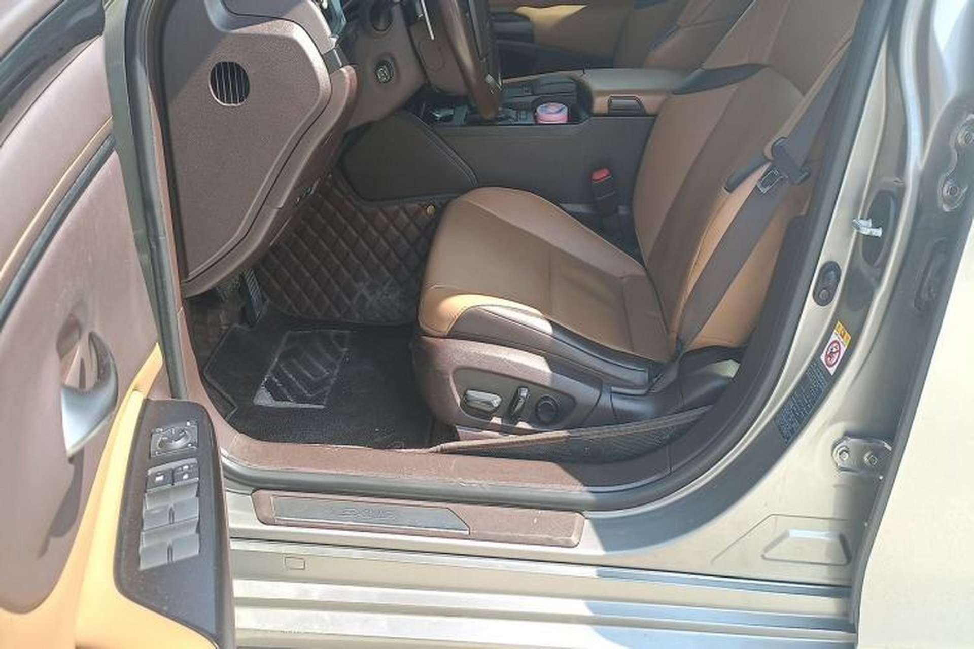 Used Lexus ES 2018 200 Excellence Edition China V Standard Driver Seat