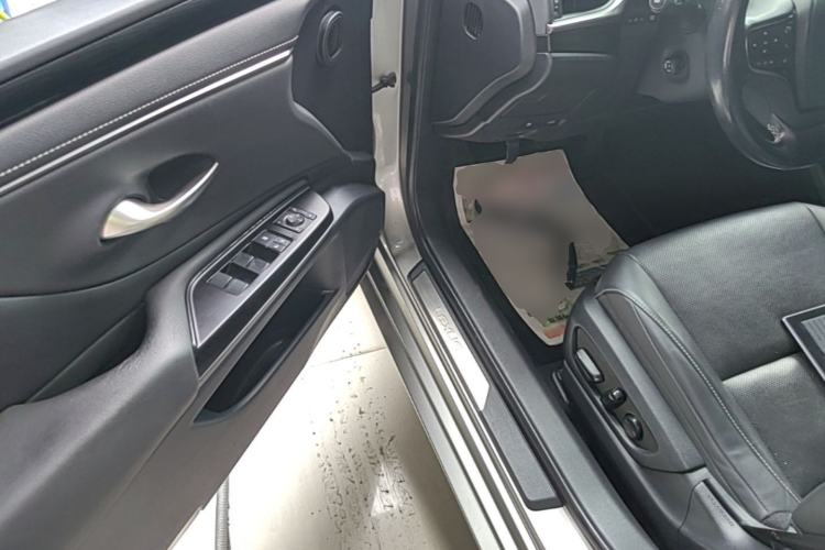 Used Lexus ES 2018 300h Premier Edition China VI Standard Driver Seat