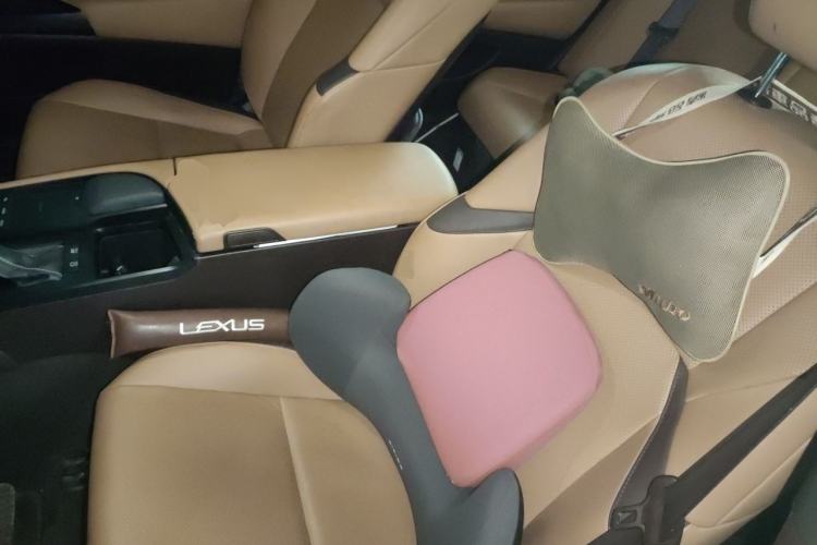 Used Lexus ES 2018 300h Premier Edition China V Standard Driver Seat