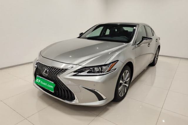 Used Lexus ES 2018 260 Excellence Edition China VI Standard