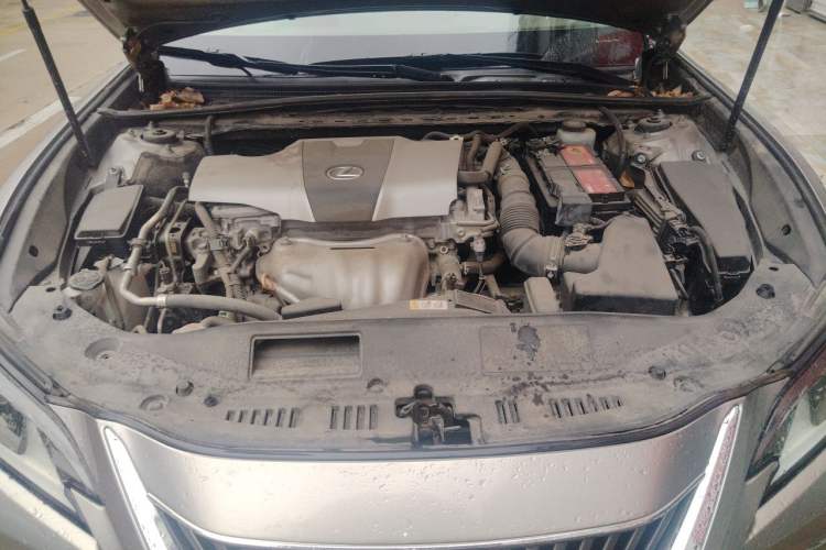 Used Lexus ES 2018 200 Excellence Edition China V Standard Engine Bay