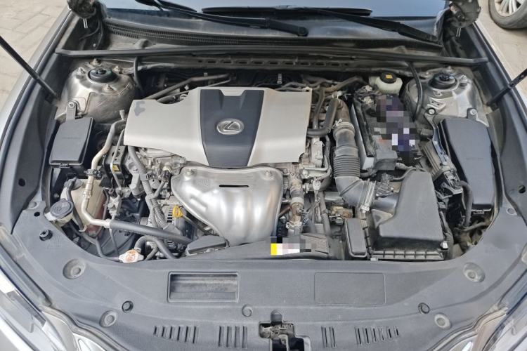 Used Lexus ES 2018 200 Excellence Edition China V Standard Engine Bay