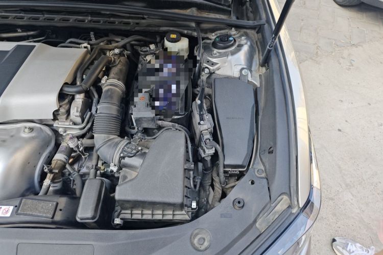 Used Lexus ES 2018 200 Excellence Edition China V Standard Engine Bay Left