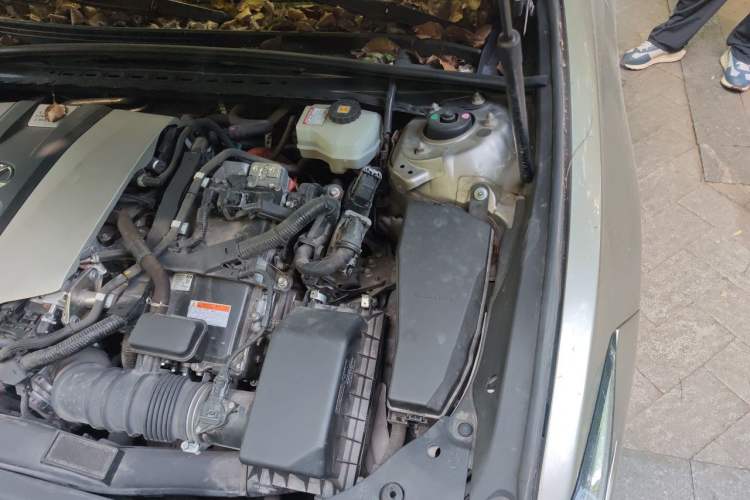 Used Lexus ES 2018 300h Premier Edition China V Standard Engine Bay Left