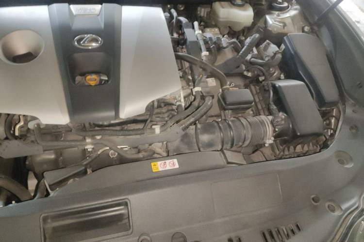 Used Lexus ES 2018 300h Premier Edition China V Standard Engine Bay Left