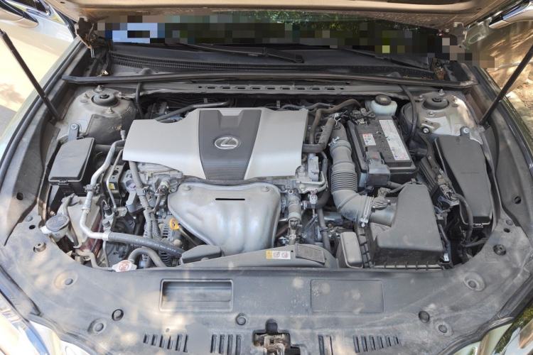 Used Lexus ES 2018 200 Luxury Edition China V Standard Engine Bay