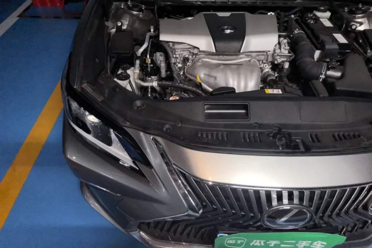 Used Lexus ES 2018 200 Excellence Edition China VI Standard Engine Bay Right