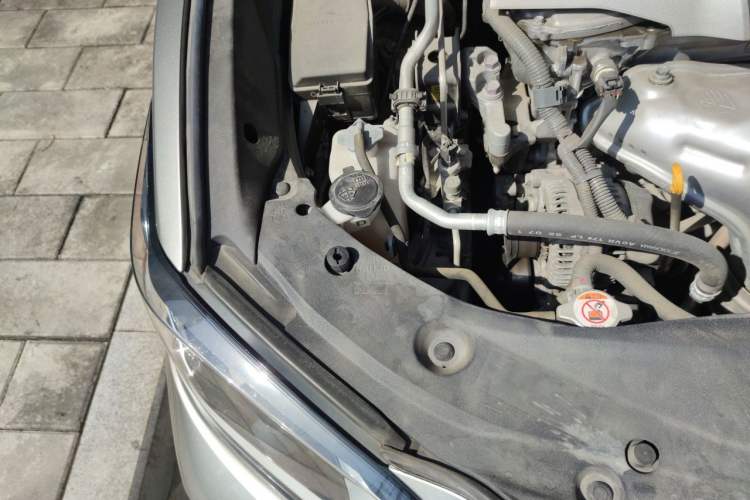 Used Lexus ES 2018 200 Excellence Edition China V Standard Engine Bay Right