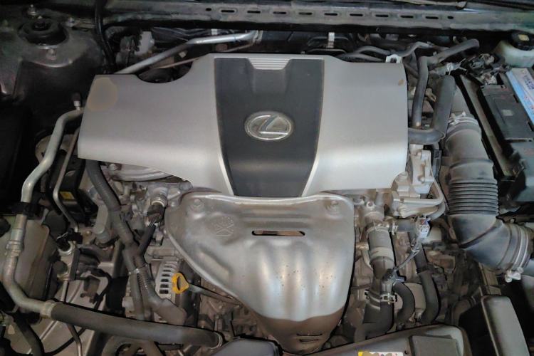 Used Lexus ES 2018 200 Excellence Edition China VI Standard Engine Bay
