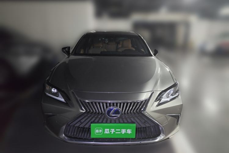 Used Lexus ES 2018 300h Premier Edition China V Standard Exterior 1