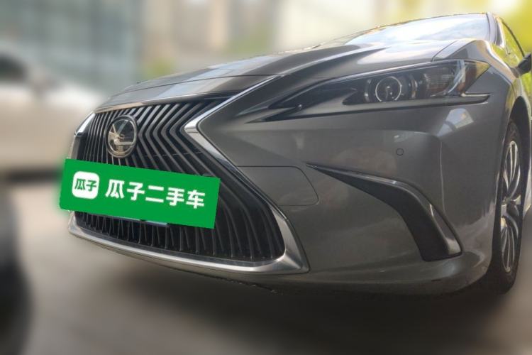 Used Lexus ES 2018 200 Luxury Edition China V Standard Exterior 1
