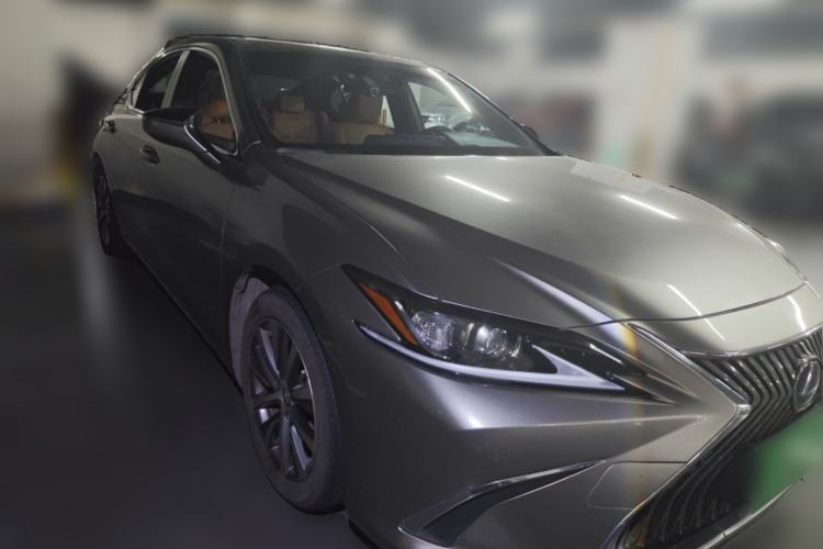 Used Lexus ES 2018 300h Premier Edition China V Standard Exterior 2