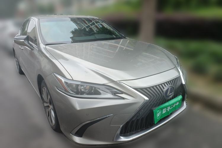Used Lexus ES 2018 300h Premier Edition China VI Standard Exterior 2