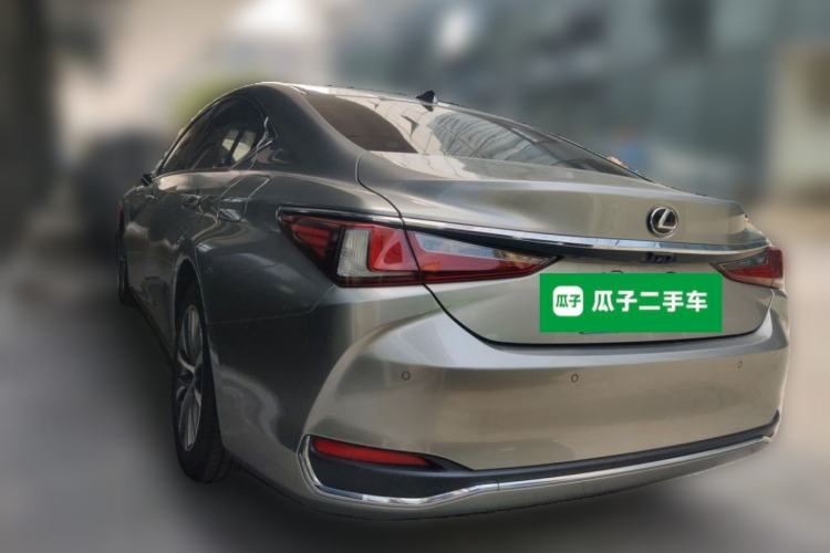 Used Lexus ES 2018 200 Luxury Edition China V Standard Exterior 3