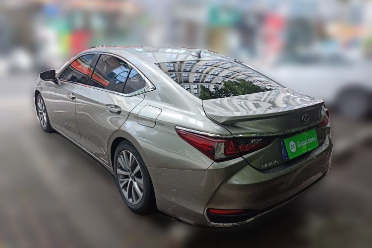 Used Lexus ES 2018 300h Premier Edition China VI Standard Exterior 3
