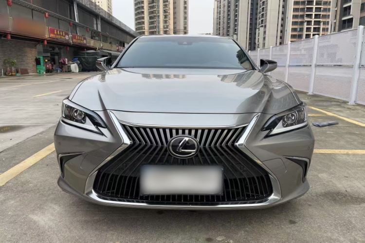 Used Lexus ES 2018 200 Luxury Edition China V Standard Exterior 4
