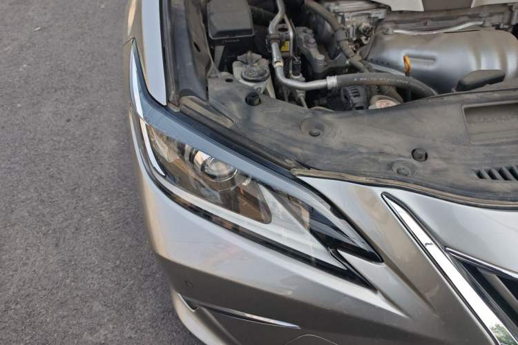 Used Lexus ES 2018 200 Excellence Edition China VI Standard Exterior 6