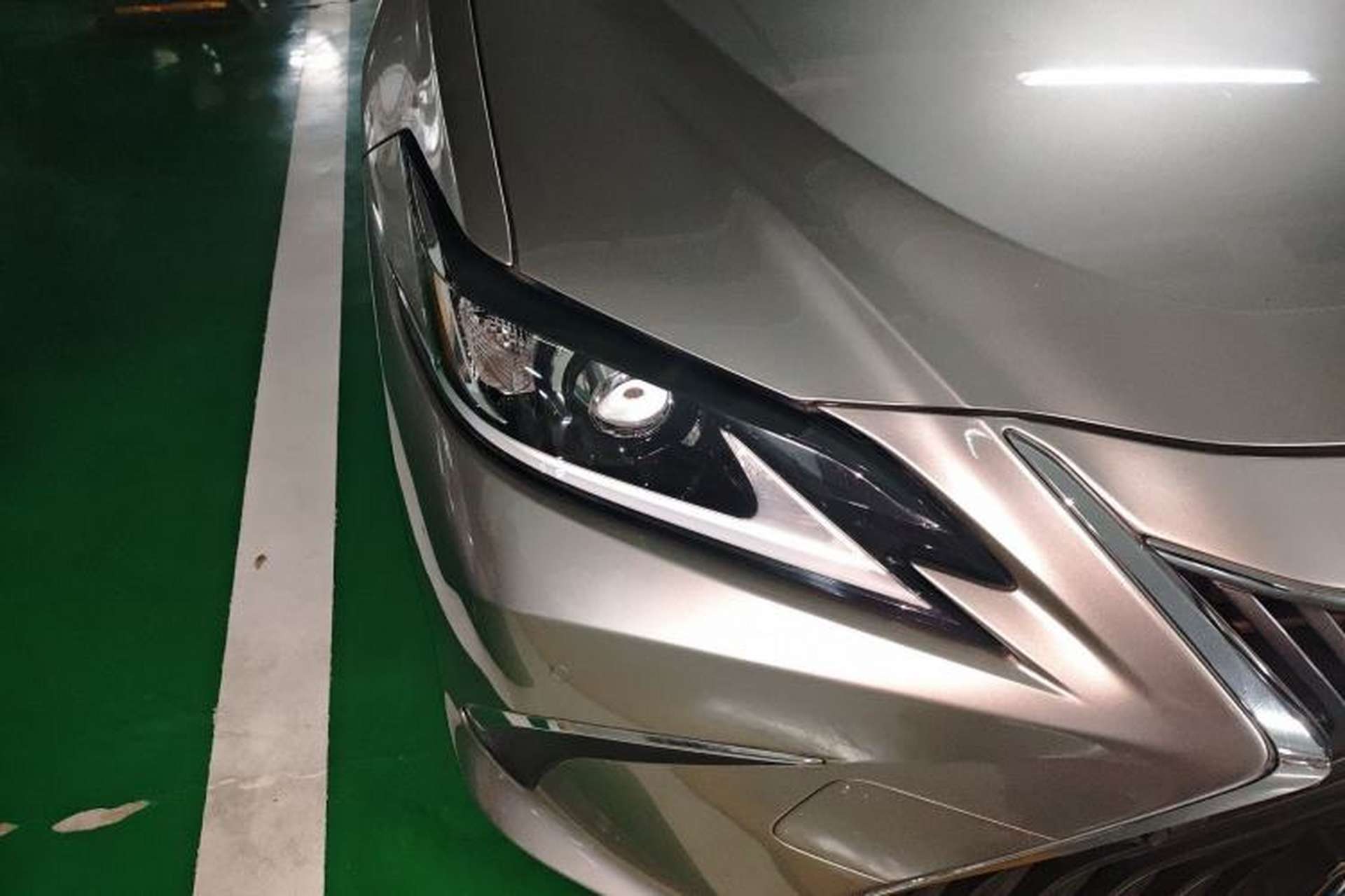 Used Lexus ES 2018 300h Premier Edition China VI Standard Exterior 6