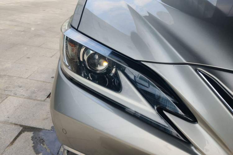 Used Lexus ES 2018 200 Luxury Edition China V Standard Exterior 6