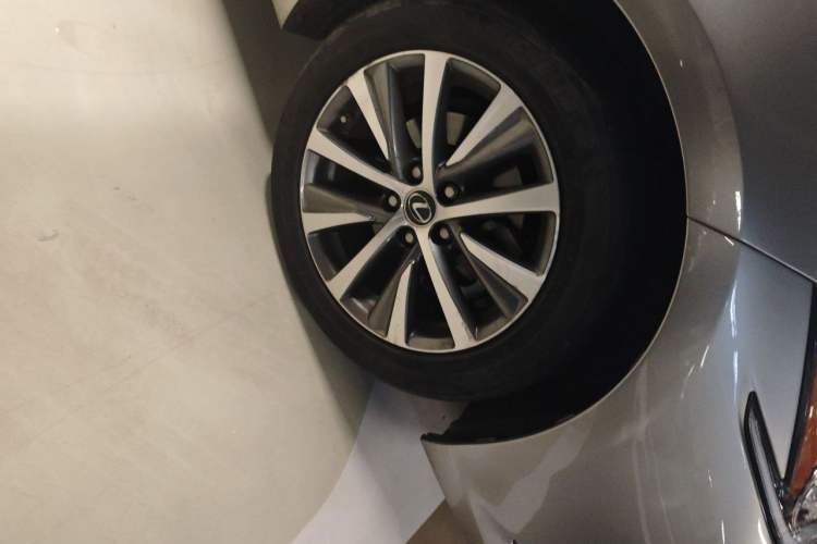 Used Lexus ES 2018 300h Premier Edition China V Standard Exterior 7