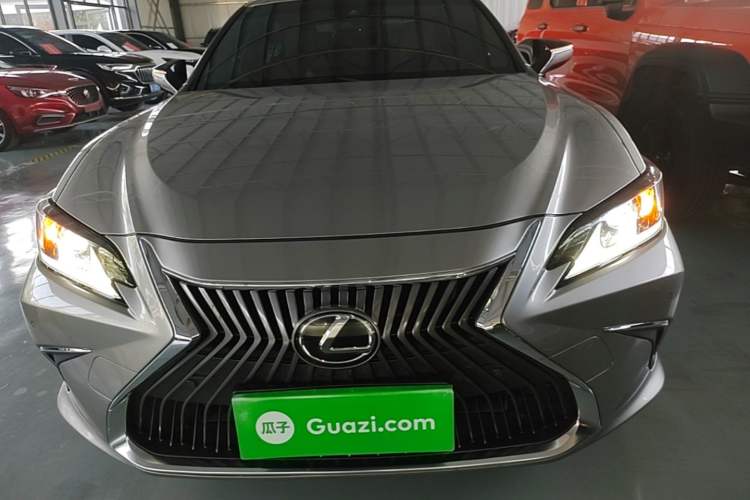 Used Lexus ES 2018 200 Luxury Edition China V Standard Front