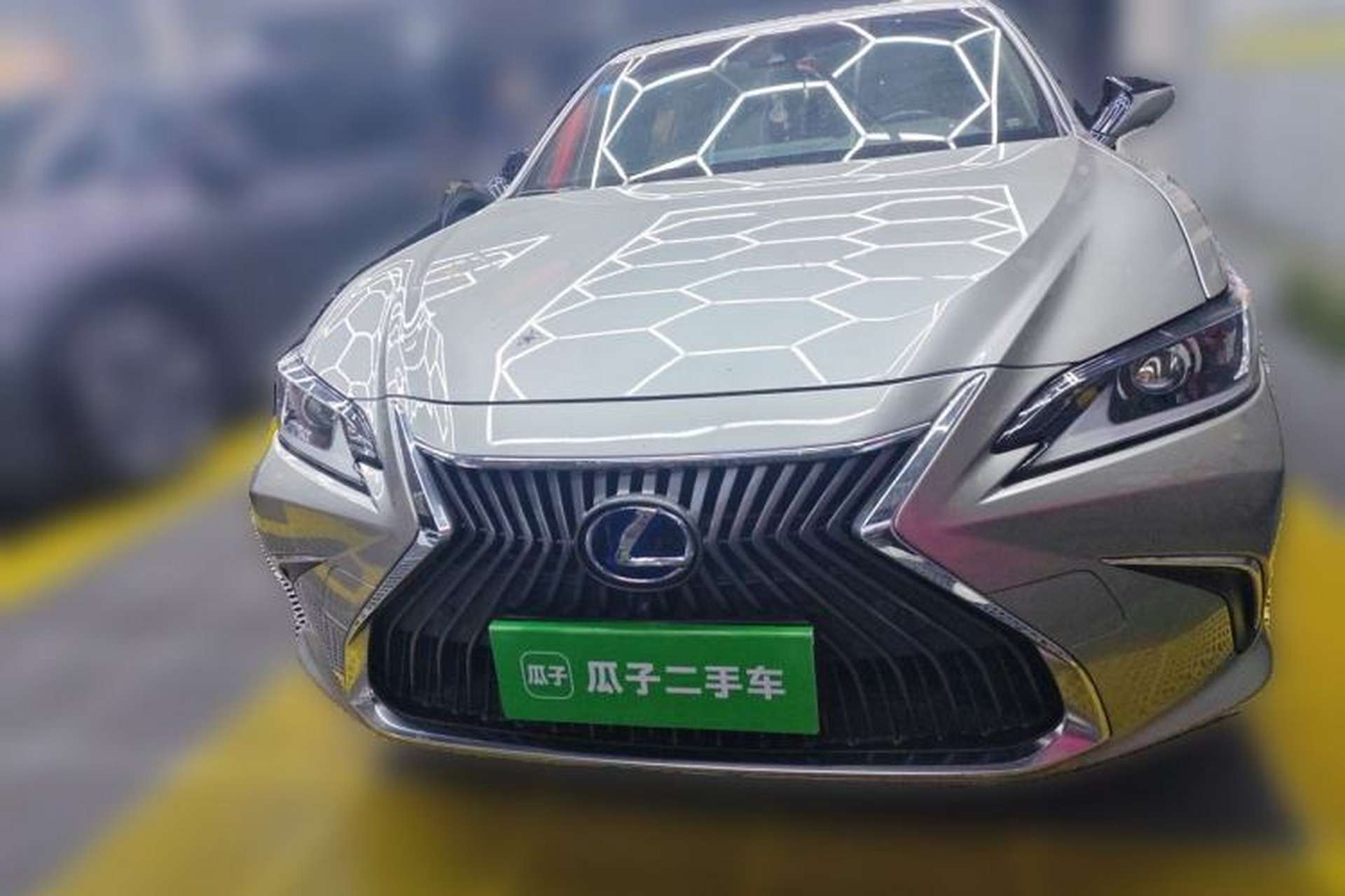 Used Lexus ES 2018 300h Premier Edition China VI Standard Front