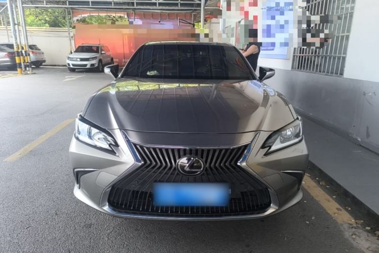 Used Lexus ES 2018 200 Excellence Edition China V Standard Front