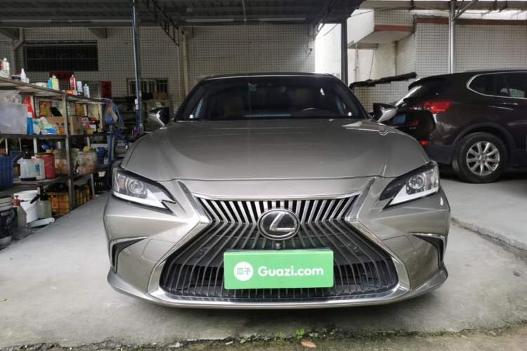 Used Lexus ES 2018 200 Excellence Edition China V Standard Front