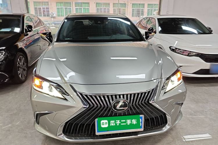 Used Lexus ES 2018 260 Excellence Edition China VI Standard Front