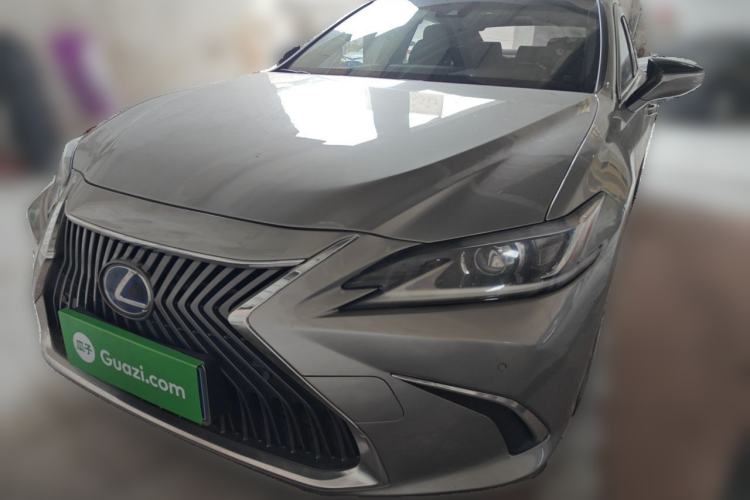 Used Lexus ES 2018 300h Premier Edition China VI Standard Front