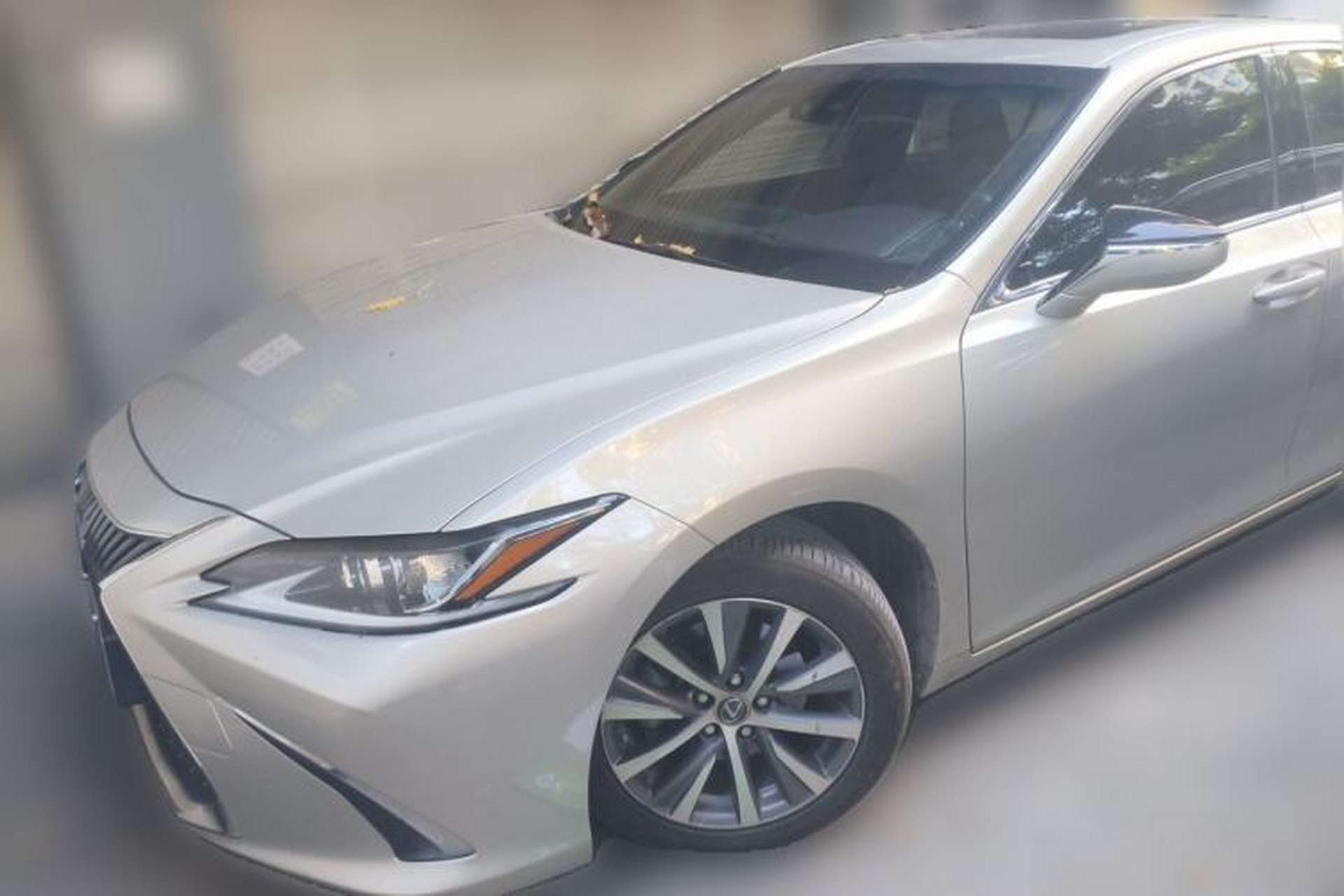 Used Lexus ES 2018 300h Premier Edition China VI Standard Front Left 45 Deg