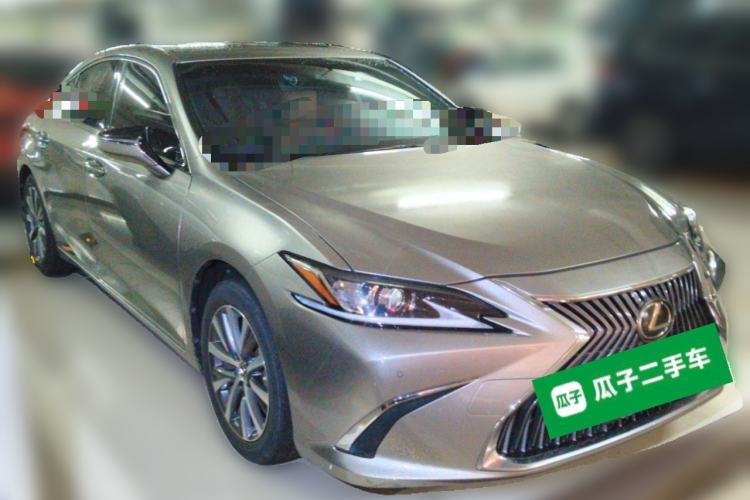 Used Lexus ES 2018 200 Excellence Edition China VI Standard Front Right 45 Deg