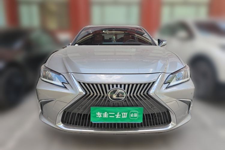 Used Lexus ES 2018 200 Excellence Edition China V Standard Front