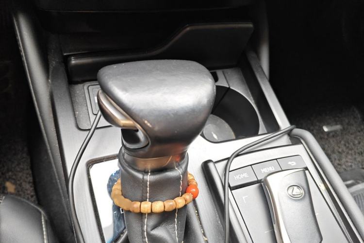 Used Lexus ES 2018 200 Excellence Edition China V Standard Gear Lever