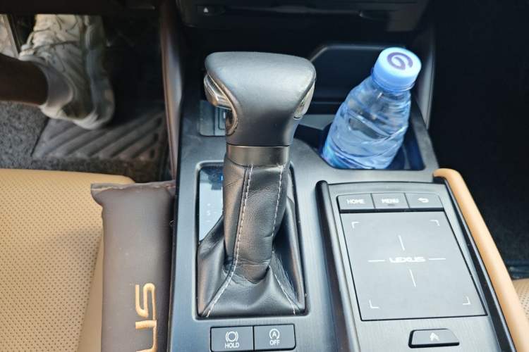 Used Lexus ES 2018 200 Excellence Edition China V Standard Gear Lever