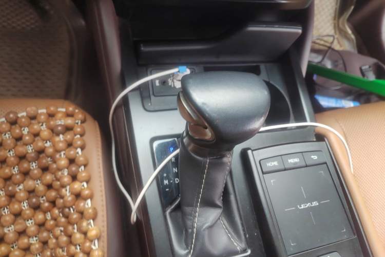 Used Lexus ES 2018 200 Excellence Edition China VI Standard Gear Lever