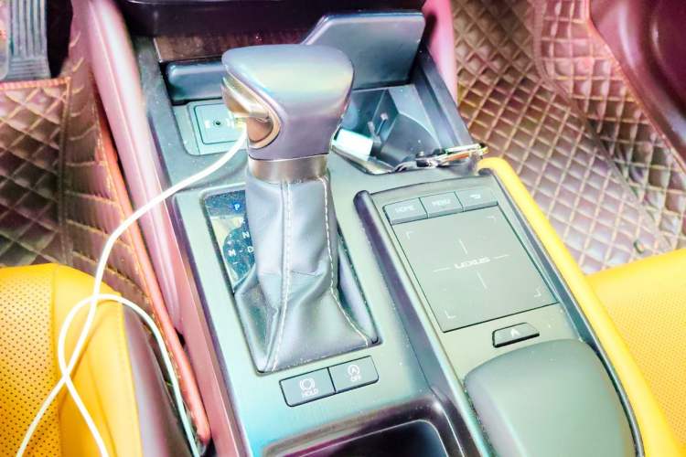 Used Lexus ES 2018 200 Luxury Edition China VI Gear Lever