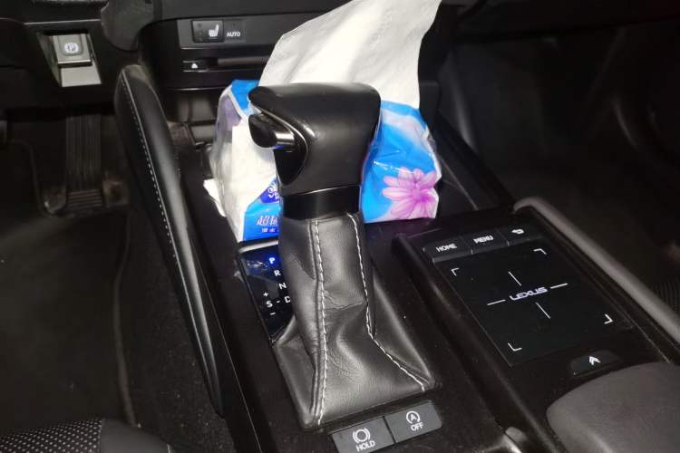 Used Lexus ES 2018 200 Excellence Edition China V Standard Gear Lever